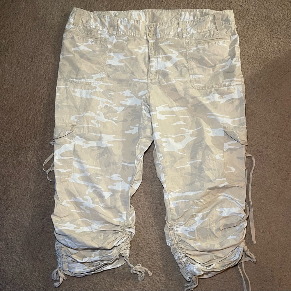 Womens Venezia Lane Bryant Camouflage Cargo Capri Plus Stretch CAMO HTF Size 26